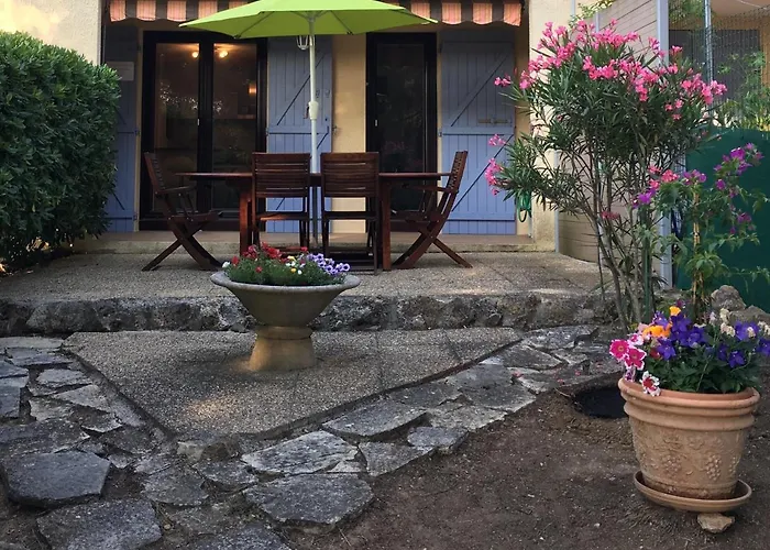 T2 Rez De Jardin 300M Plage De Beaucours Sanary Sur Mer