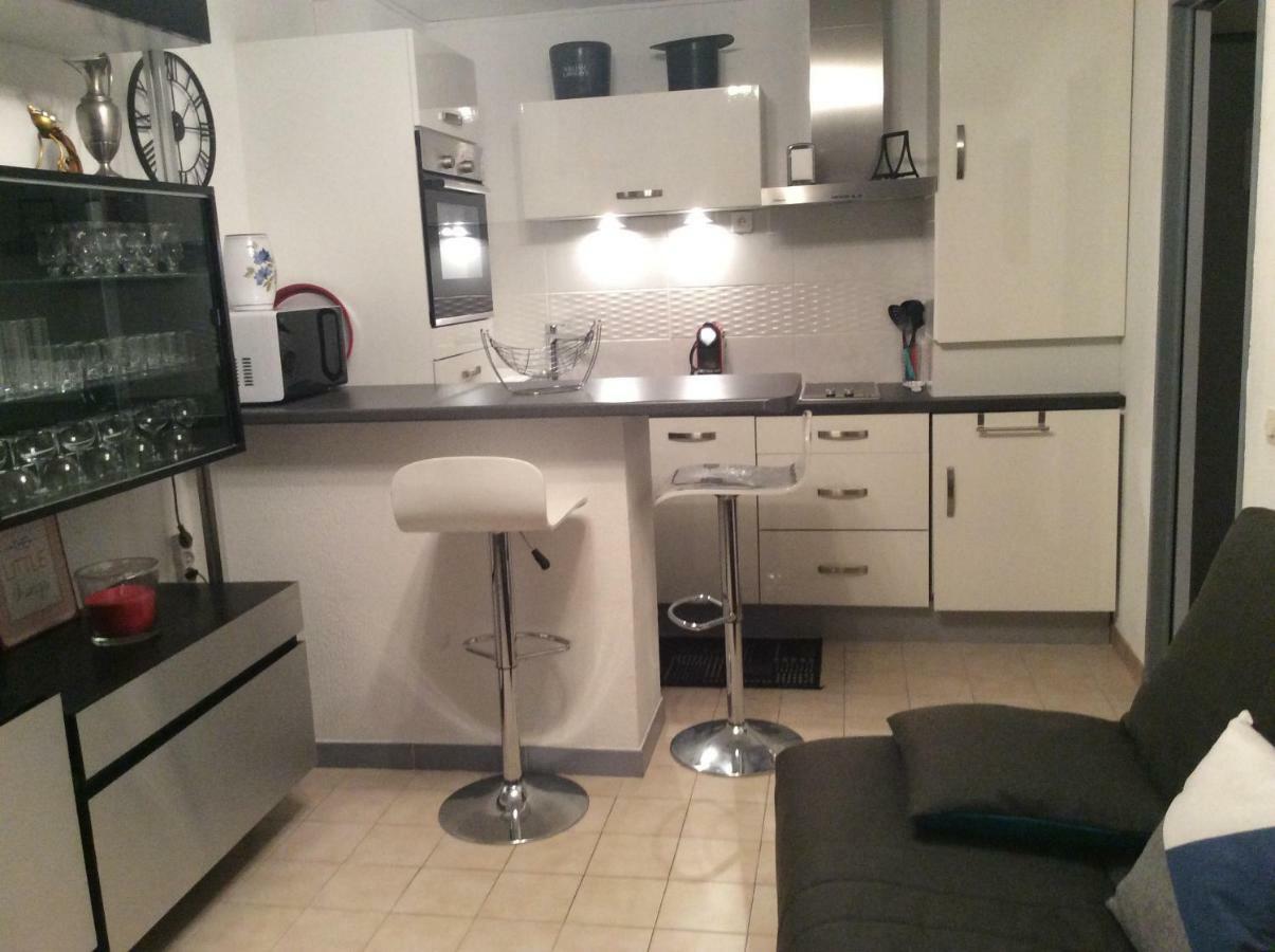 T2 Rez De Jardin 300m De Beaucours Sur Apartamento Sanary-sur-Mer